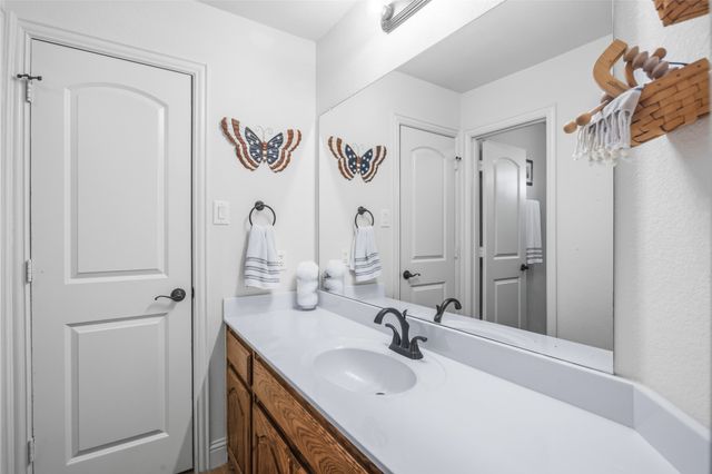 1581 N Hills Drive, Rockwall, TX 75087