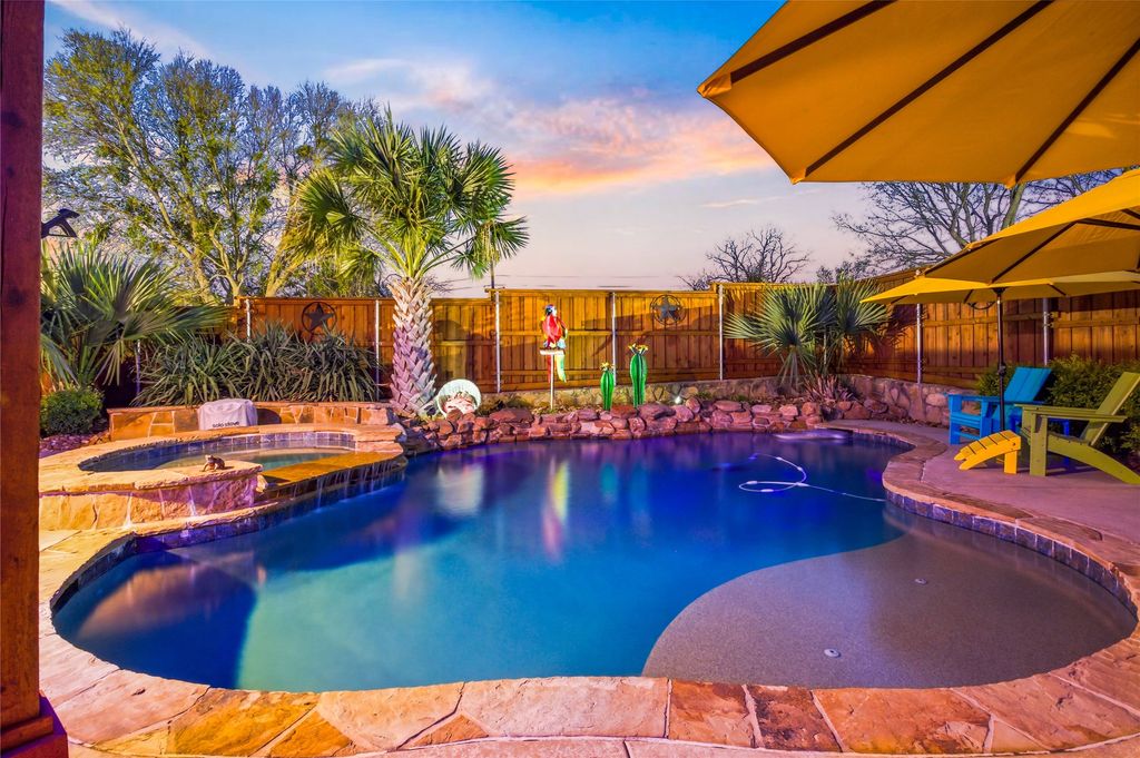 1581 N Hills Drive, Rockwall, TX 75087