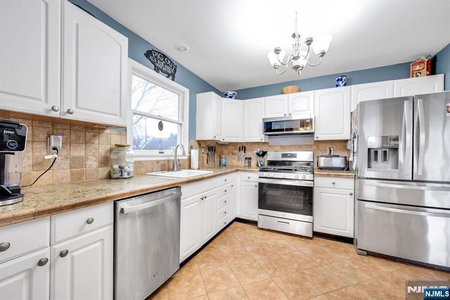 20 Park Avenue, Phillipsburg, NJ 08865