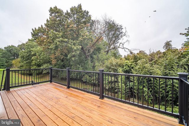 1711 VALLEY VISTA DR, York, PA 17406