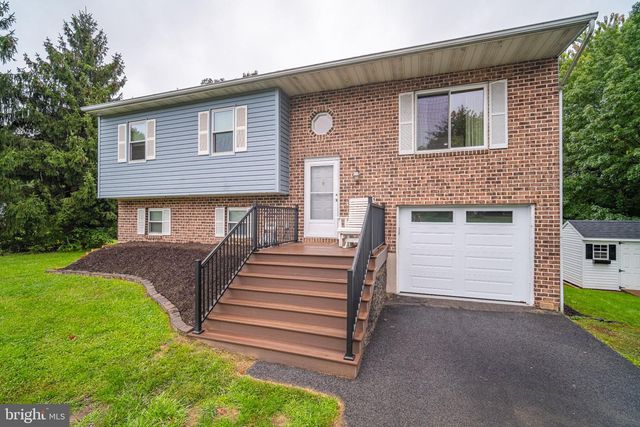 1711 VALLEY VISTA DR, York, PA 17406