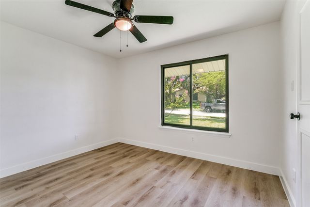 1214 Valencia Lane, Lewisville, TX 75067