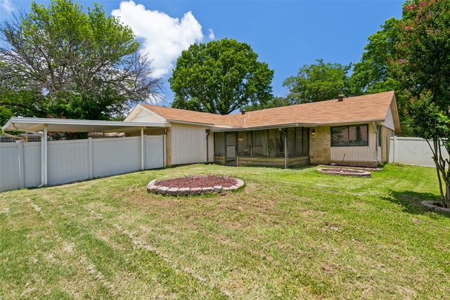 1214 Valencia Lane, Lewisville, TX 75067