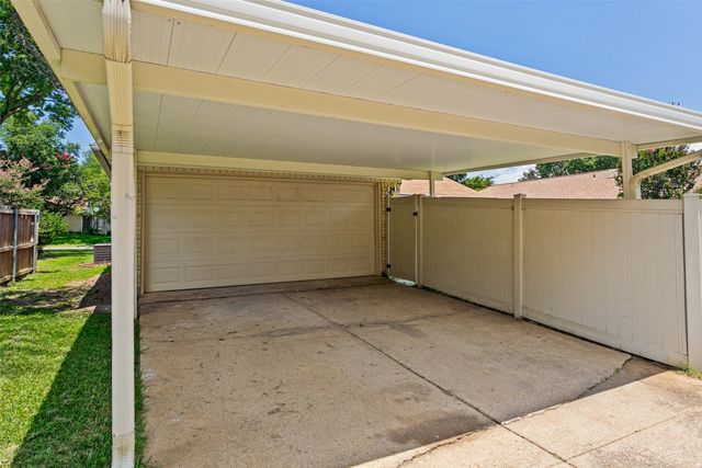 1214 Valencia Lane, Lewisville, TX 75067