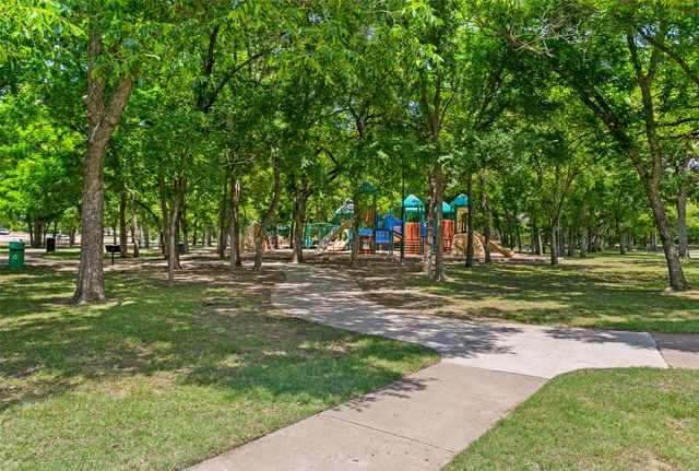 1214 Valencia Lane, Lewisville, TX 75067