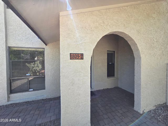 1809 E FRIER Drive 2, Phoenix, AZ 85020
