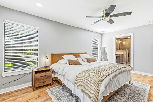 227 W HIGHLAND DR, Boerne, TX 78006