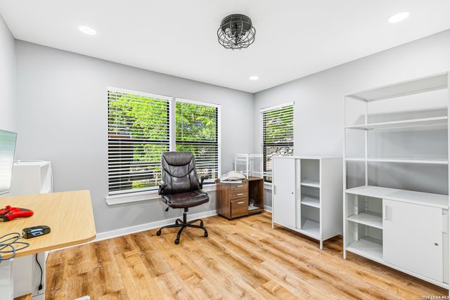 227 W HIGHLAND DR, Boerne, TX 78006