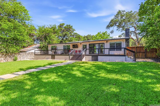 227 W HIGHLAND DR, Boerne, TX 78006