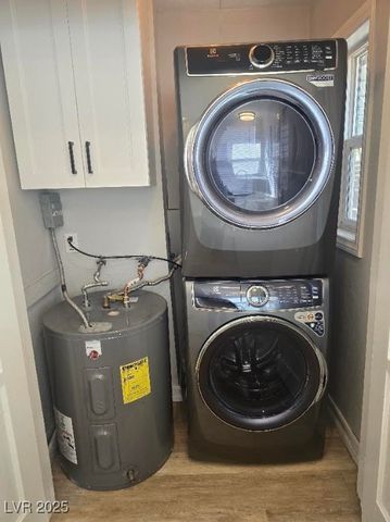 1017 Oakey Boulevard, Las Vegas, NV 89104