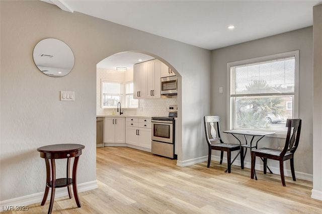 1017 Oakey Boulevard, Las Vegas, NV 89104