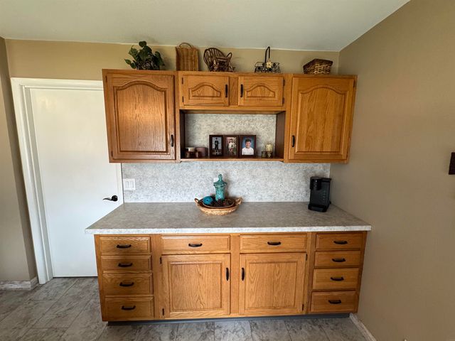 1111 5th Avenue, Ackley, IA 50601