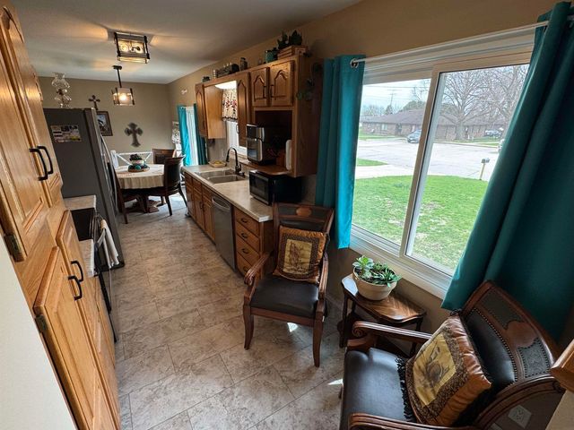1111 5th Avenue, Ackley, IA 50601