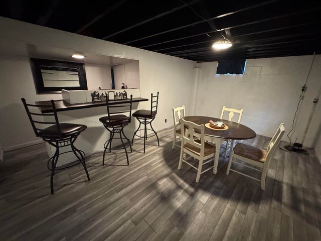 1111 5th Avenue, Ackley, IA 50601