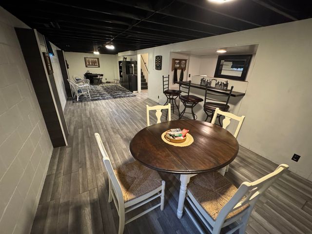 1111 5th Avenue, Ackley, IA 50601