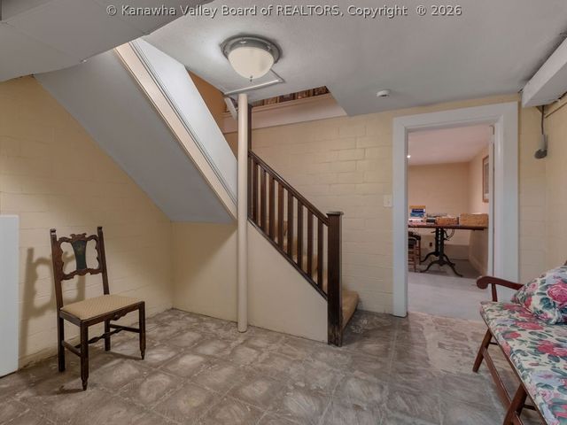930 Lower Ridgeway Road, Charleston, WV 25314
