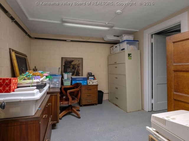 930 Lower Ridgeway Road, Charleston, WV 25314