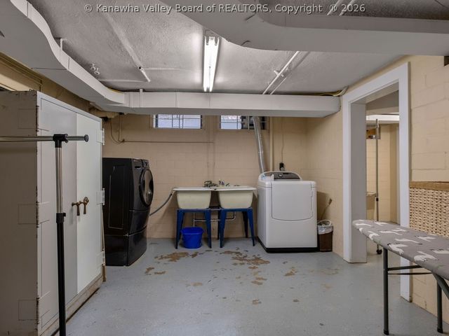 930 Lower Ridgeway Road, Charleston, WV 25314