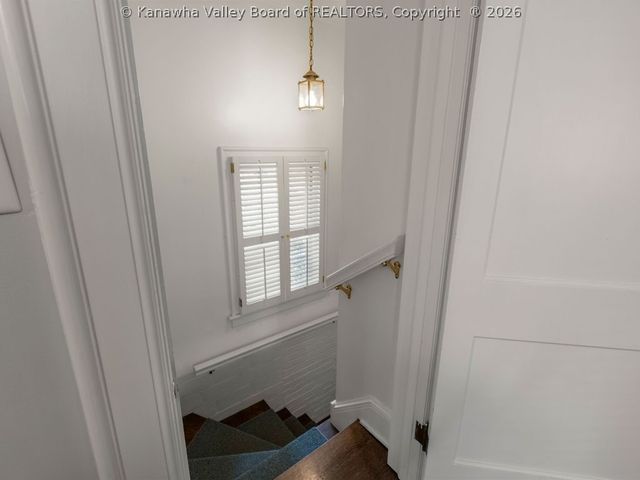 930 Lower Ridgeway Road, Charleston, WV 25314