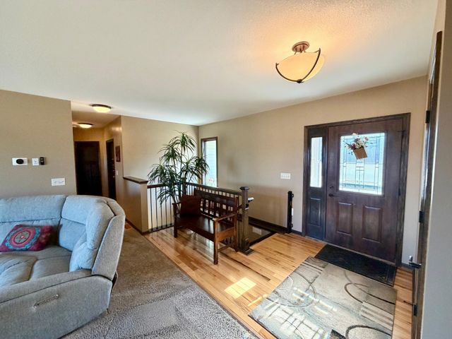 105 Hillwood Drive, Lake City, MN 55041