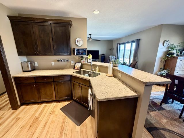 105 Hillwood Drive, Lake City, MN 55041