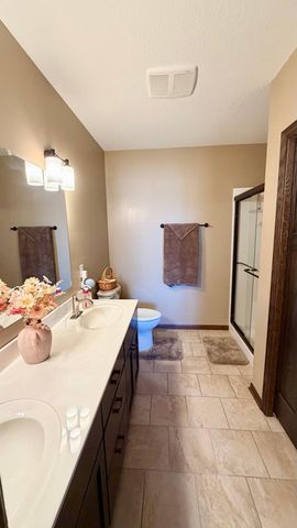 105 Hillwood Drive, Lake City, MN 55041