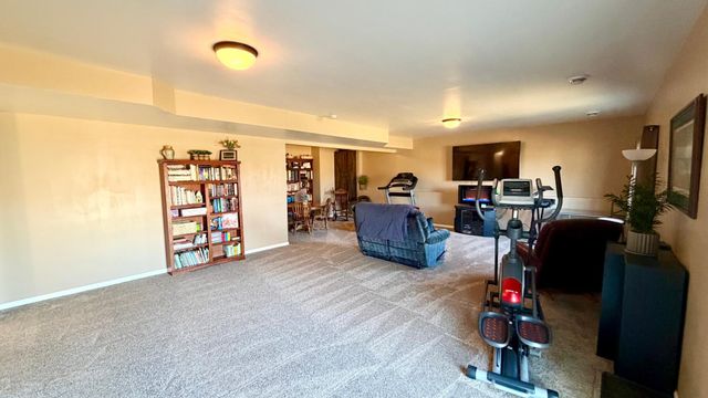 105 Hillwood Drive, Lake City, MN 55041