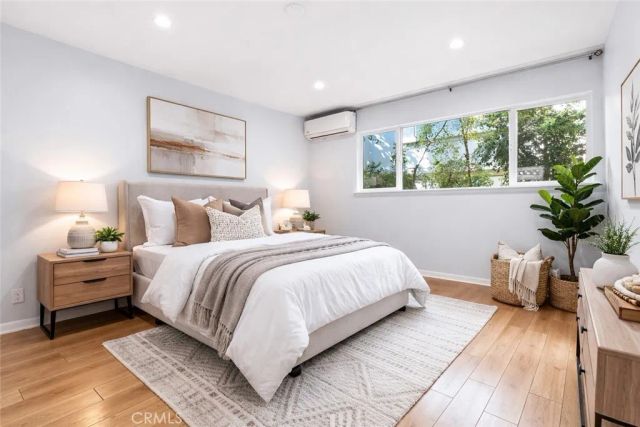 11138 Aqua Vista 55, North Hollywood, CA 91602