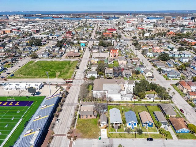 1326 27th Street, Galveston, TX 77550