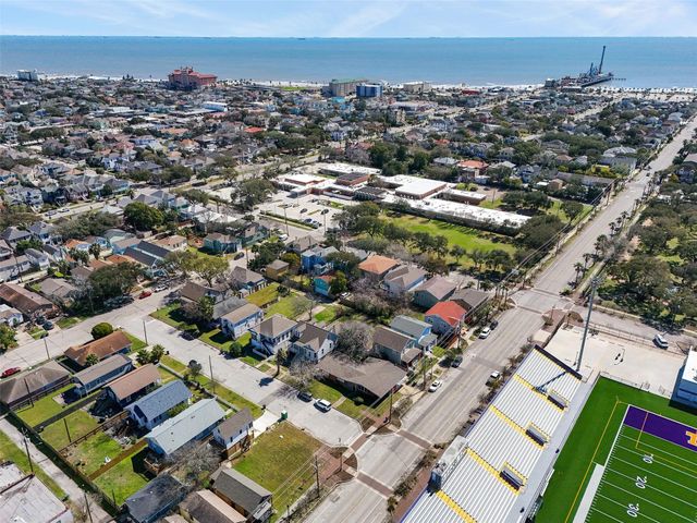 1326 27th Street, Galveston, TX 77550