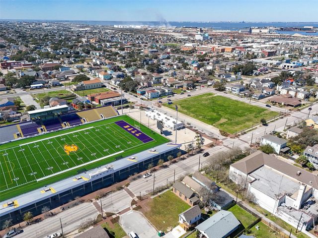 1326 27th Street, Galveston, TX 77550