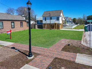 1326 27th Street, Galveston, TX 77550