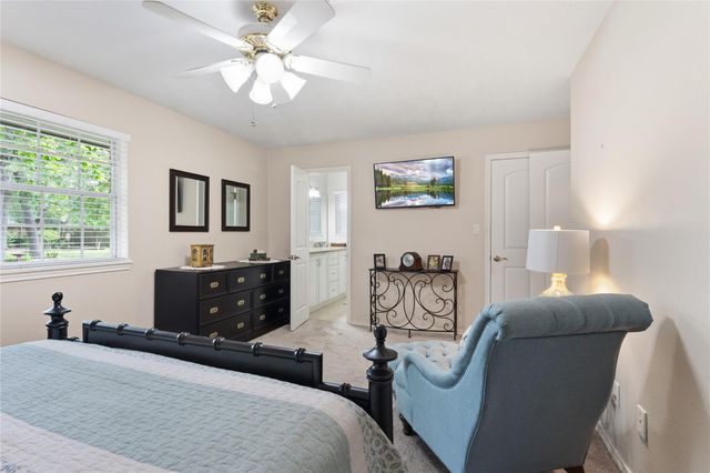 1301 Plantation Drive, Dickinson, TX 77539