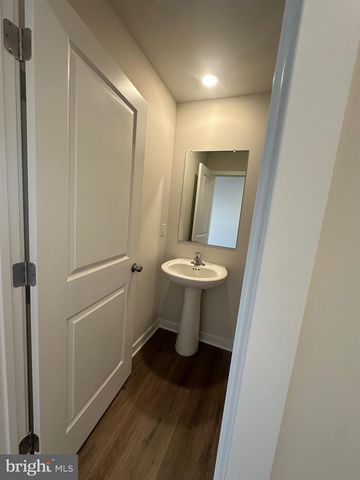 17 ATKINS DR, Bridgeport, PA 19405