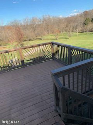 236 SOMERSET DR, Stephens City, VA 22655