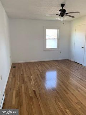 236 SOMERSET DR, Stephens City, VA 22655