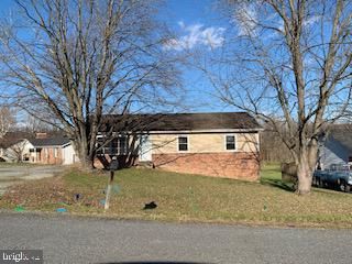 236 SOMERSET DR, Stephens City, VA 22655