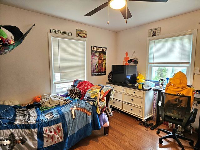 1416 9th Street NW, Cedar Rapids, IA 52405