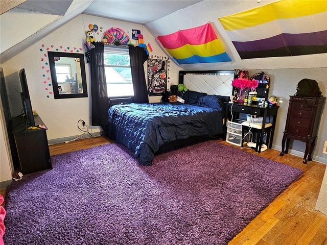 1416 9th Street NW, Cedar Rapids, IA 52405