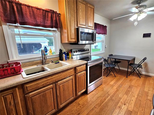 1416 9th Street NW, Cedar Rapids, IA 52405