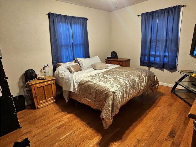 1416 9th Street NW, Cedar Rapids, IA 52405