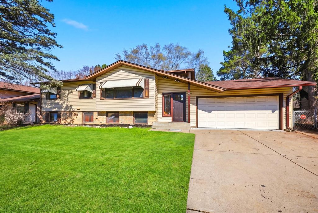 182 N Faye Street, Saint Paul, MN 55119 — exterior