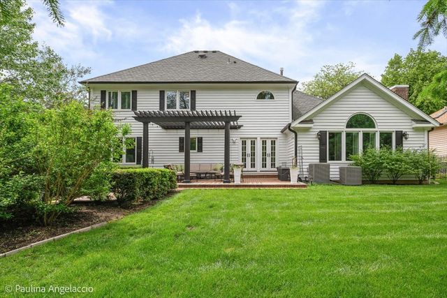 675 Oak Street, Roselle, IL 60172