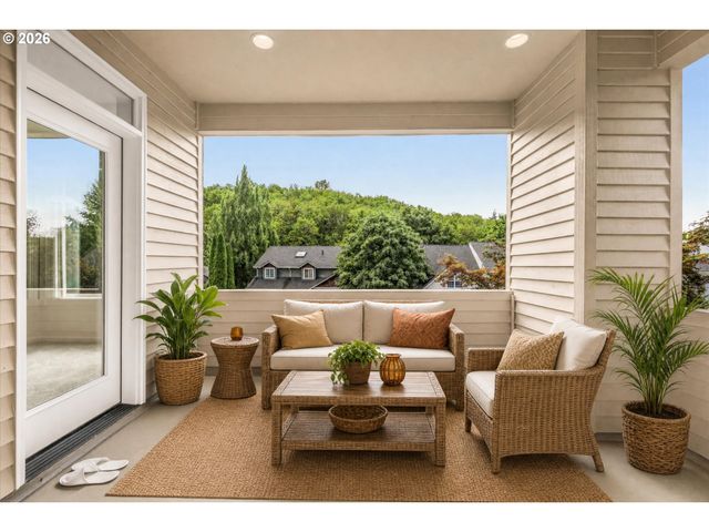 1924 Nw NORFOLK Ct, Portland, OR 97229
