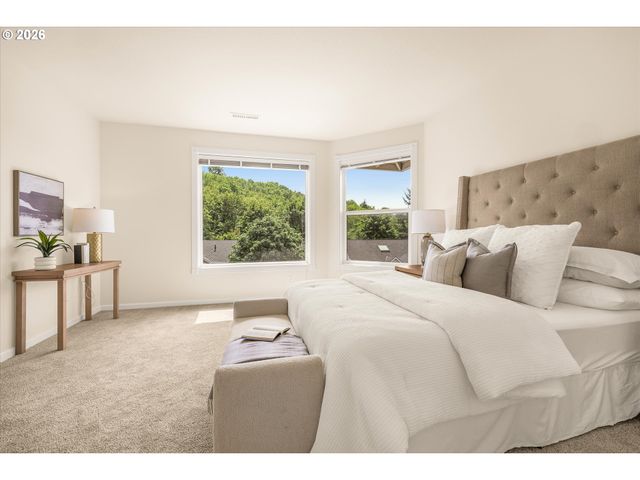 1924 Nw NORFOLK Ct, Portland, OR 97229
