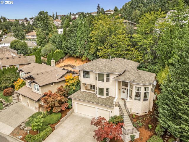 1924 Nw NORFOLK Ct, Portland, OR 97229