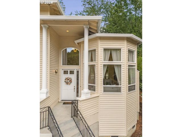 1924 Nw NORFOLK Ct, Portland, OR 97229