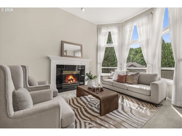 1924 Nw NORFOLK Ct, Portland, OR 97229