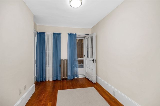 77 Hawthorn Street, Lowell, MA 01851