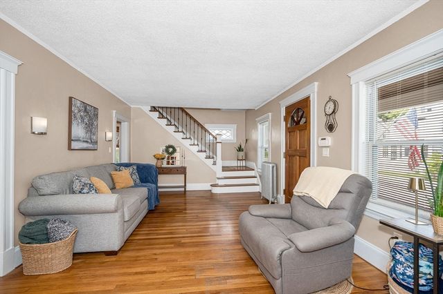 77 Hawthorn Street, Lowell, MA 01851